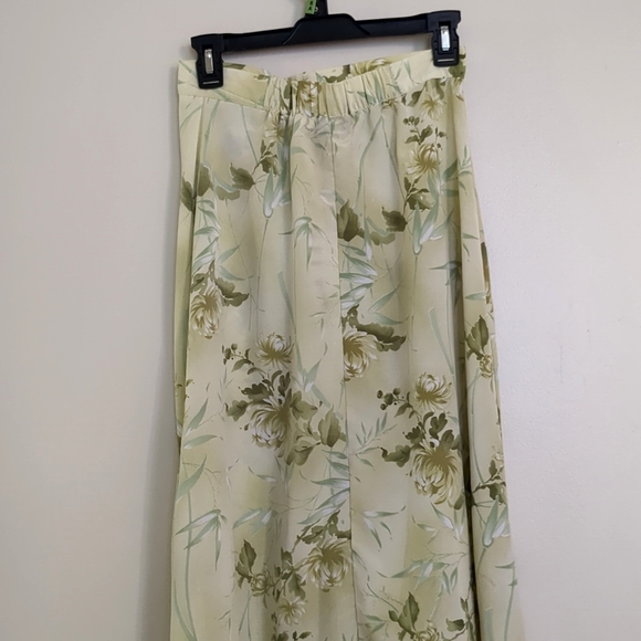 Vintage St. Marteen Gorgeous Sage Green Floral Button-Up Maxi Skirt Medium - Picture 4 of 5